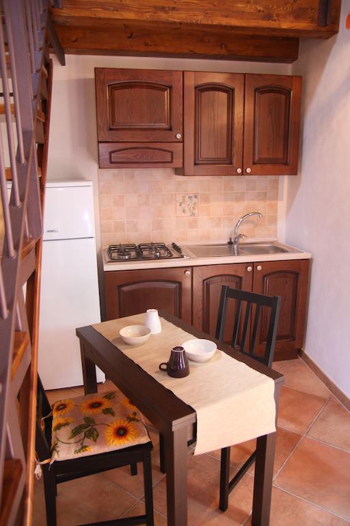 La Finestra Sotto La Rocca Apartment เชฟาลู ห้อง รูปภาพ